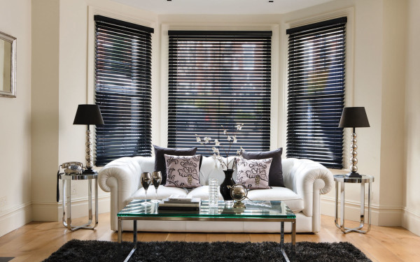 Uncategorized,Elegant Beautiful Gloss Black Window Blinds Wood With High Quality Large Glass And Comfortable White Sofa For Living Room Design Ideas,Stylish Modern Window Blinds Wood