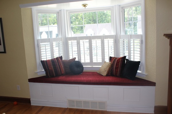 Furniture,Breathtaking Tan Wall Paint Bay Window With Seat Design Plus Beautiful Red Cushion On Combined Soft Red Cushions Also Modern White Blinds,Stylish Bay Window With Seat
