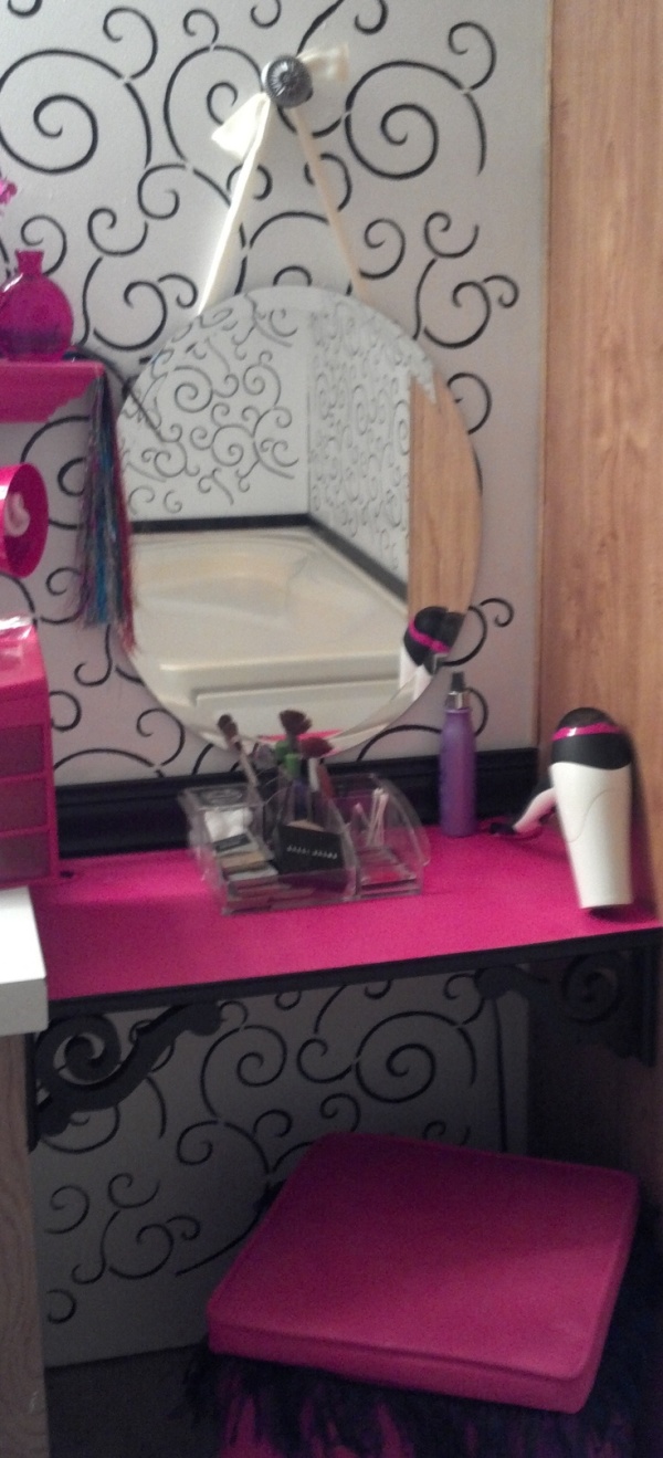 Bedroom,Pretty Make Up Table Design Ideas With Charming Purple Vanity Desk And Cool Round Glass Mirror Also Wonderful Purple Bench,Make Up Table Design Ideas