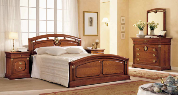 Bedroom,Style Cream Scheme Traditional Bed Design With Nice Wood Low Profil Bed Frame And Soft White Mattress Also Adorable Wood Bedside Table,Style Traditional Bedroom 
