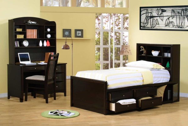 Furniture,Fabulous Cream Wall Paint Teenage Bedroom Furniture Ideas With Wonderful Trundle Bed In Nice Black Wood Bed Frame On Combined Beautiful Under Drawer Bed And Splendid Black Wood Study Table Plus Comfortable Black Wood Height Chair Also Trendy Bright Brown Laminate Flooring For Classy Concept,Affordable Teenage Bedroom Furniture Ideas To Make Your Home Look Beautiful