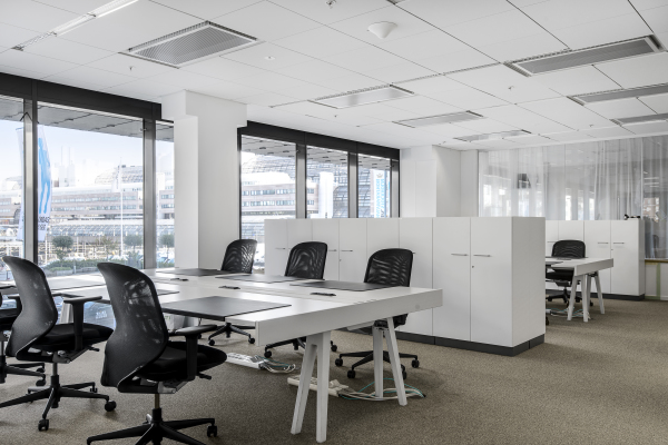Furniture,Charming White Wall Paint Design Office Space Online With Beautiful White Great Desk And Comfortable Black Mesh Office Chairs Also Nice Glass Windows,Modern Design Office Space Online