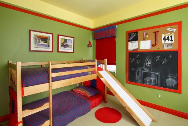 Bedroom,Lovely Green Mixed Red Wall Paint Bedroom Design For Guy With Stylish Twin Bed Bunk Bed On Combined Beautiful Bright Wood Bed Frame And Gorgeous Two Picture Frame ,Cool Bedroom Designs For Guys