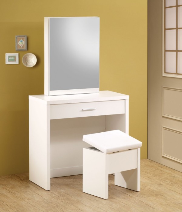 Bedroom,Elegant White Make Up Table Design Inspiration With Beautiful White Vanity Desk And Charming White Vanity Stools Also Gorgeous Bright Brown Wood Floor,Make Up Table Design Ideas