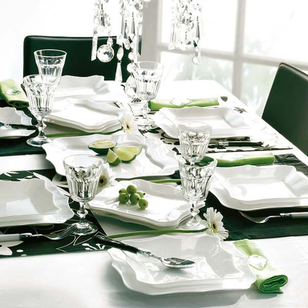 Dining Room,Fabulous Table Decoration For Christmas With Gorgeous Green Run Table Cloth On Combined Nice White Floral Ornament And Beautiful White Flowers Plus Romantic Brightly On Cutlery Sets Also Comfortable Black Dining Chairs For Luxurious Concept,Splendid Dining Table Decorations For Christmas
