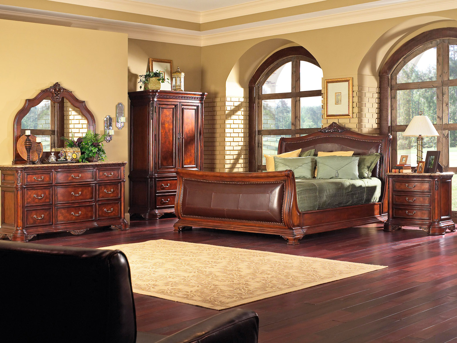 Furniture,Traditional Large Space House Interior Design Picture With Amazing Cherry Bed Frame And Nice Dark Brown Wood Cherry Vanity Table Plus Trendy Dark Brown Wood Floor Lamp Also Wonderful Beige Wall Paint,Beautiful House Interior Design Pictures