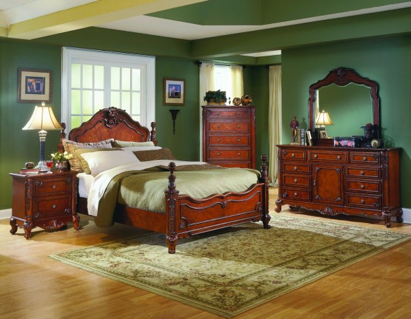 Bedroom,Fascinating Green Wall Paint Traditional Bed Design With Comfortable Wood Bed Frame On Combined Soft Mattress And Gorgeous Wood Nighstand Table Also Antique Wood Dresser,Style Traditional Bedroom 