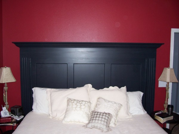 Bedroom,Creative Headboard Decoration With Nice Black Wood Material And Comfortable White Bed Cover On Combined Soft White Pillows Also Beautiful Black Round Bedside Tables Plus Wonderful White Cup Table Lamps,Comfortable Bed With Headboard Designs
