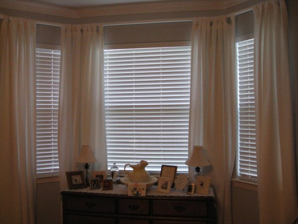 Furniture,Marvelous Gray Wall Paint Bay Window Decorating With Stylish Black Wood Dresser And Cool Small Desk Lamp Also Beautiful White Wood Blinds On Combined Soft White Curtains,Contemporary Bay Window Decorating