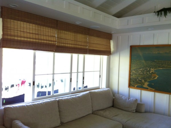 Interior,Impressive Oversize White Sofa And Cool Artwork Also Cool Woven Blind Design Ideas On Combined Brown Color,Inspiring Woven Blinds Design Style